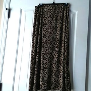 Leopard print skirt